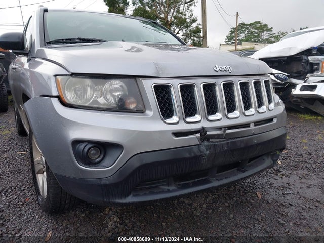 1C4NJCBA7GD641272 Jeep Compass Sport