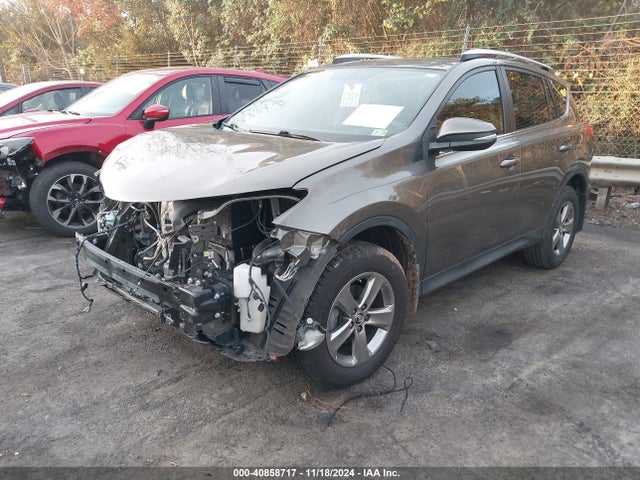 Toyota Rav4 Xle 2015 JTMWFREV4FD079630 Image 2