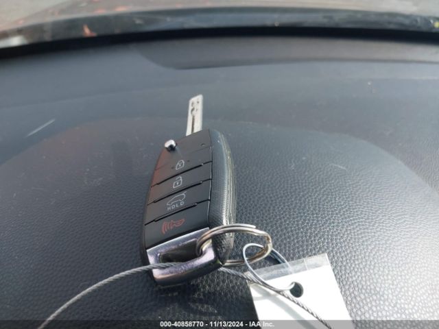 KNDJP3A51J7526206 KIA SOUL +