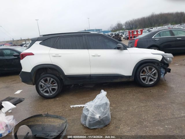 KNDEU2AA3M7115699 KIA SELTOS S