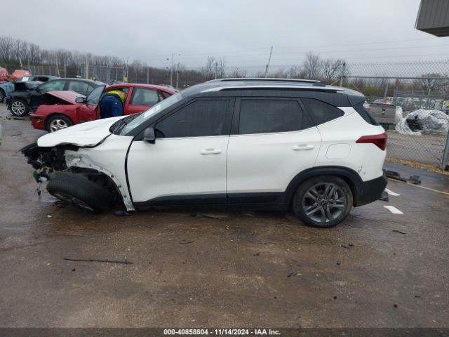 KNDEU2AA3M7115699 KIA SELTOS S