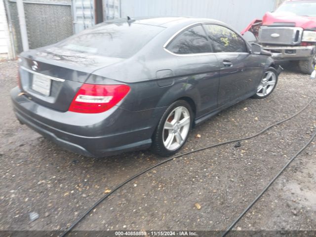 WDDGJ4HB3FG417305 Mercedes-Benz C 250