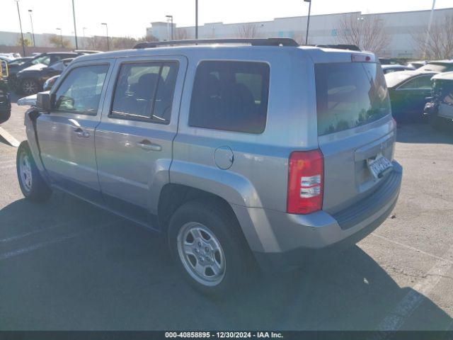 1C4NJPBB8FD334935 Jeep Patriot Sport
