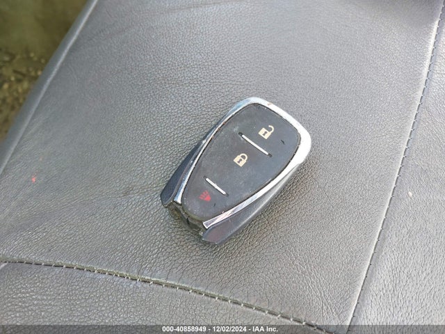 3GNAXKEV5KS584527 Chevrolet EQUINOX LT