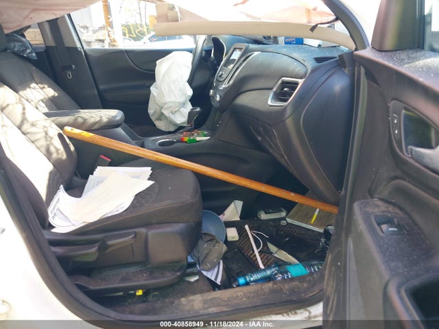 3GNAXKEV5KS584527 Chevrolet EQUINOX LT