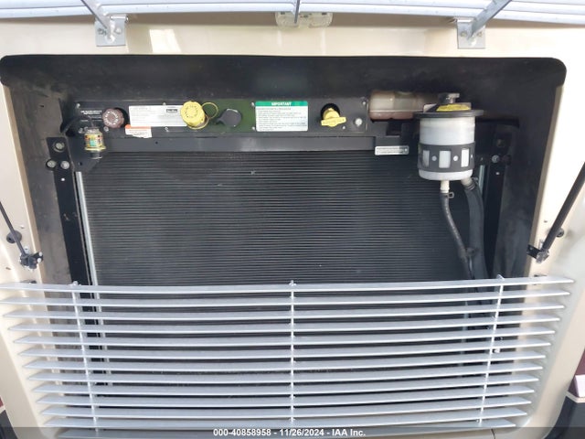 40858958 :رقم المزاد ، 4UZACWFC9JCKK1754 vin ، 2018 Freightliner Motor Home Xc مزاد بيع
