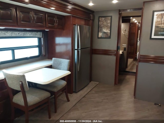 40858958 :رقم المزاد ، 4UZACWFC9JCKK1754 vin ، 2018 Freightliner Motor Home Xc مزاد بيع