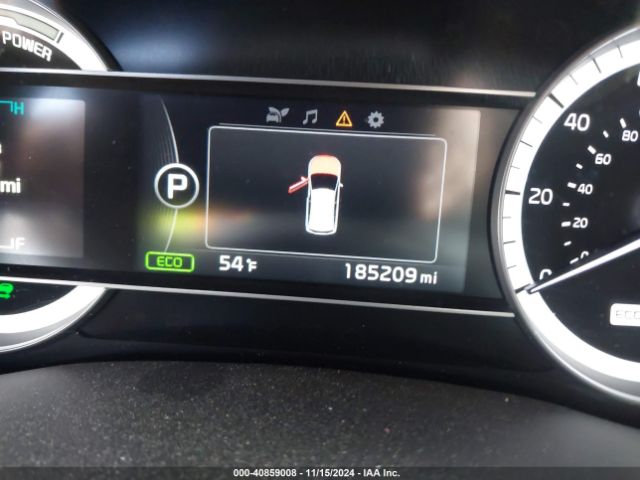 KNDCB3LC5H5063690 KIA NIRO LX