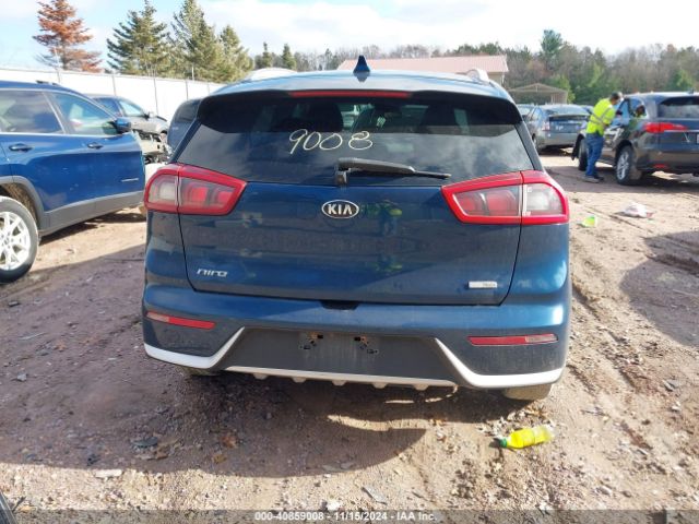 KNDCB3LC5H5063690 KIA NIRO LX