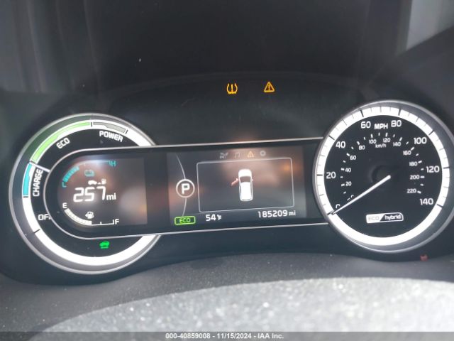 KNDCB3LC5H5063690 KIA NIRO LX