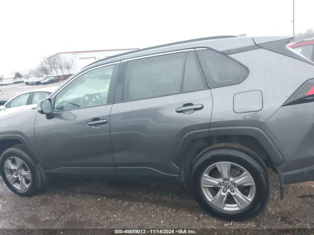 2T3P1RFV3NC268046 Toyota Rav4 Xle