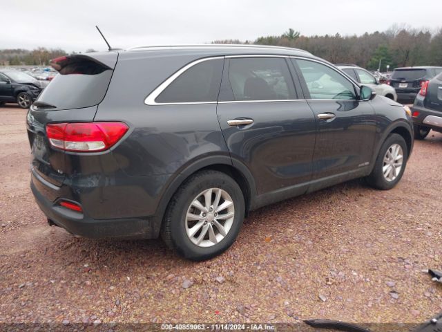 5XYPGDA52HG240121 KIA Sorento 3.3l Lx