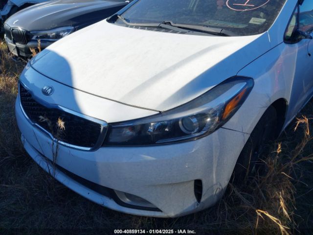 3KPFL4A73JE268098 KIA FORTE S