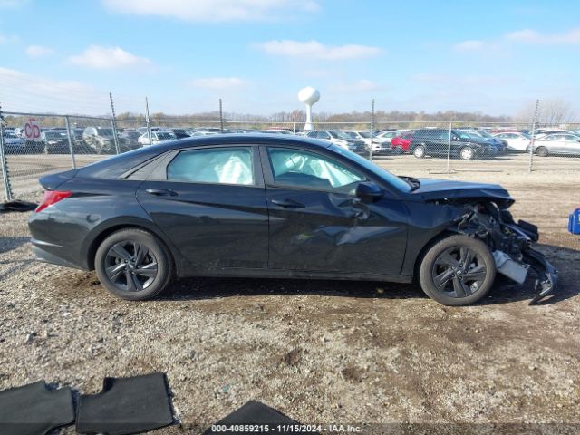 5NPLS4AG1MH008417 Hyundai ELANTRA SEL