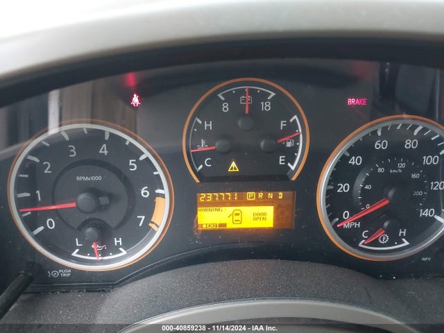 Nissan TITAN SV 2014 1N6BA0ED8EN510847 Image 7