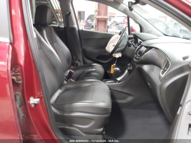 3GNCJPSB5LL231105 Chevrolet Trax Awd Lt