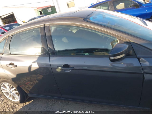 Ford FOCUS SE 2016 1FADP3F24GL277093 Image 13