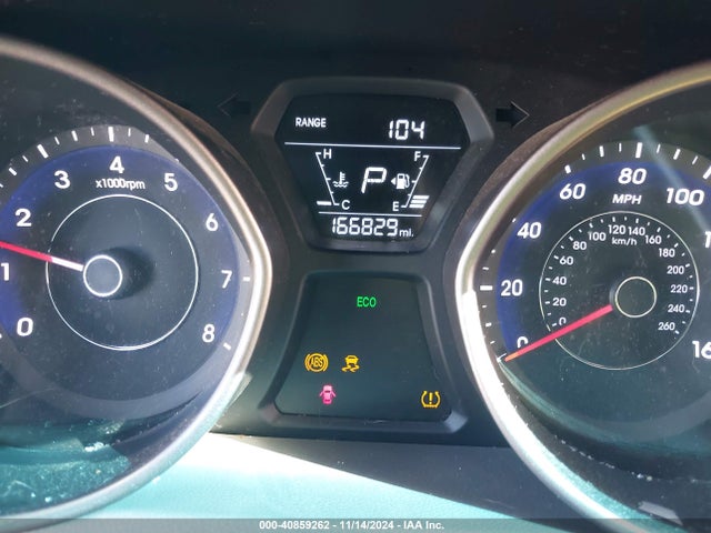 5NPDH4AE2GH716648 Hyundai ELANTRA SE