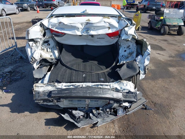 5NPDH4AE2GH716648 Hyundai ELANTRA SE