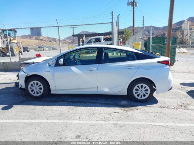 JTDKAMFU6M3131932 Toyota Prius Le