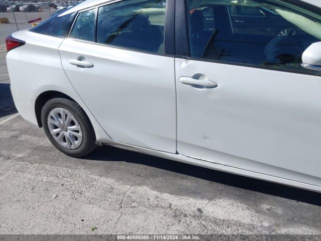 JTDKAMFU6M3131932 Toyota Prius Le
