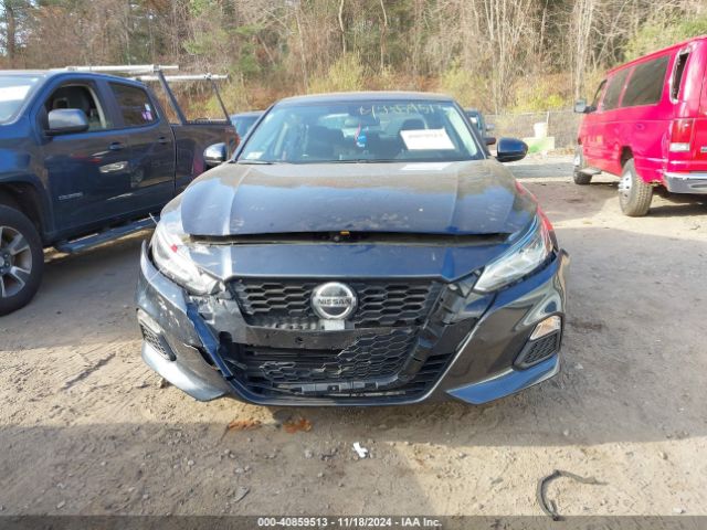 1N4BL4DW9NN339796 Nissan Altima Sv Intelligent Awd