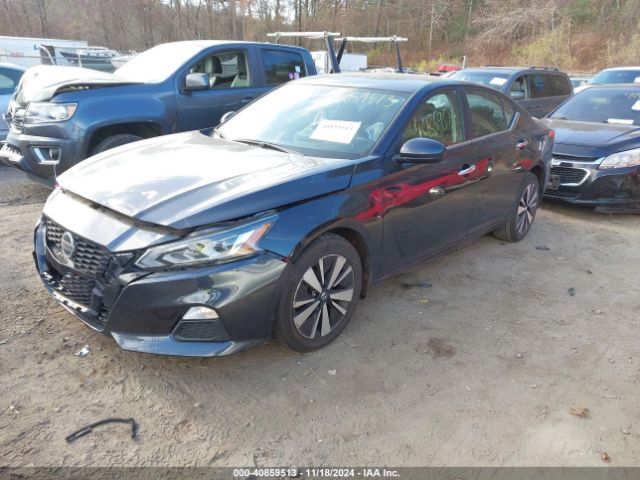 1N4BL4DW9NN339796 Nissan Altima Sv Intelligent Awd