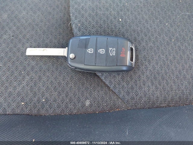 KIA Optima Lx 2017 5XXGT4L36HG178315 Image 11