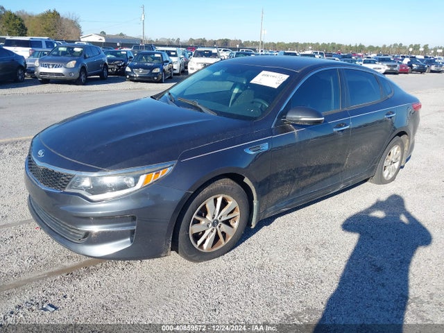 KIA Optima Lx 2017 5XXGT4L36HG178315 Image 2