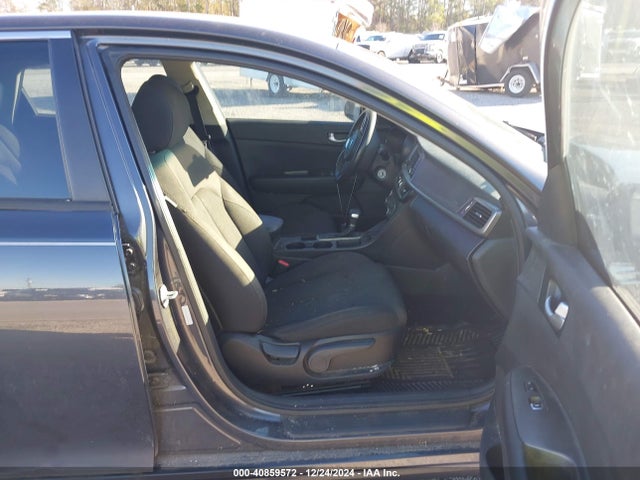 KIA Optima Lx 2017 5XXGT4L36HG178315 Image 5