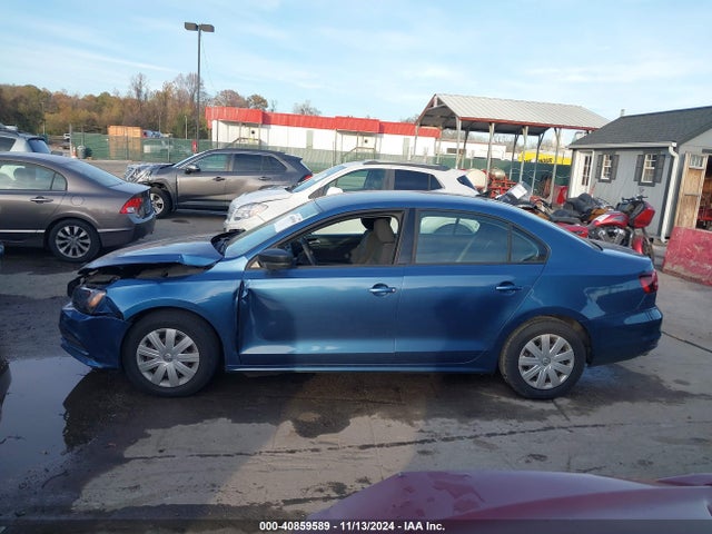 3VW267AJ4GM274054 Volkswagen Jetta 1.4t S