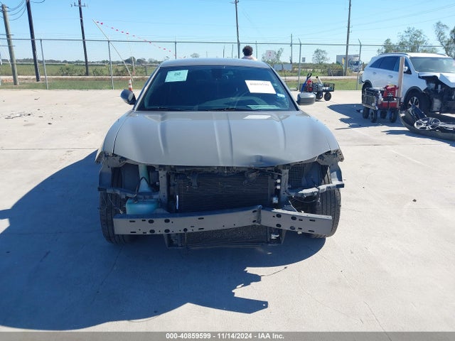 2C3CDXBG0JH180232 Dodge Charger Sxt Rwd