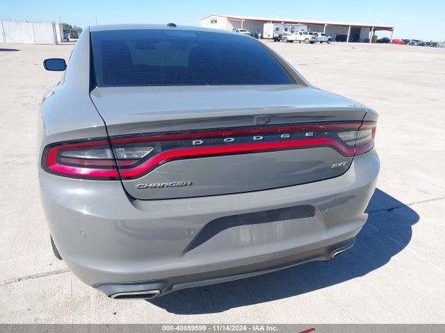 2C3CDXBG0JH180232 Dodge Charger Sxt Rwd