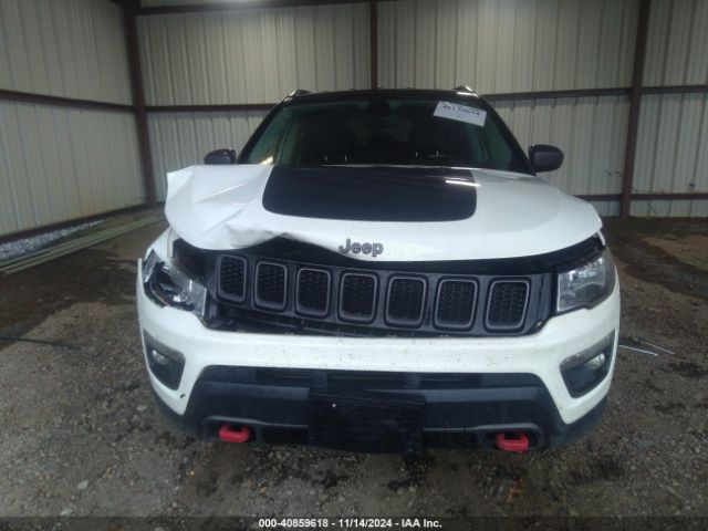 3C4NJDDB7KT748014 Jeep Compass Trailhawk 4x4