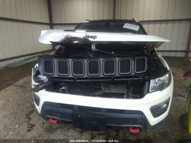 3C4NJDDB7KT748014 Jeep Compass Trailhawk 4x4