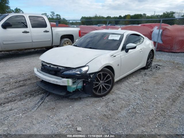 JF1ZNAA17H8701403 Toyota 86