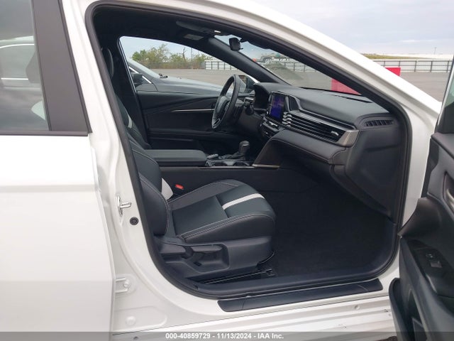 Toyota CAMRY SE 2025 4T1DAACK8SU022725 Image 5