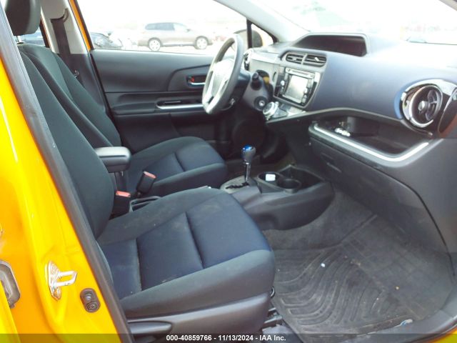 JTDKDTB32G1132297 Toyota Prius C Two