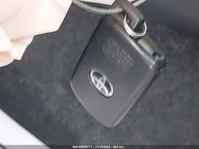 JTMDFREV1JJ216041 Toyota Rav4 Limited