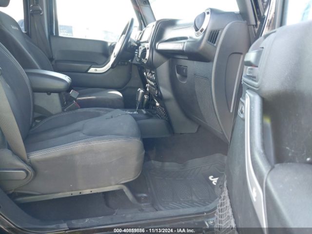 1C4HJWEG8HL572209 Jeep Wrangler Unlimited Sahara 4x4