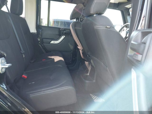 1C4HJWEG8HL572209 Jeep Wrangler Unlimited Sahara 4x4