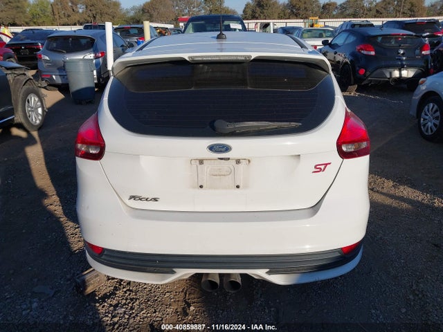 1FADP3L99FL375312 Ford FOCUS ST