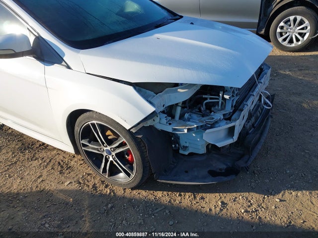1FADP3L99FL375312 Ford FOCUS ST