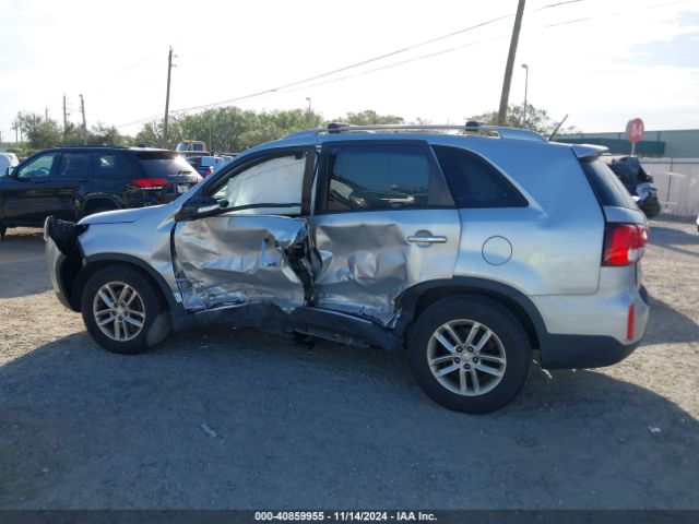 5XYKTDA6XEG518385 KIA SORENTO LX