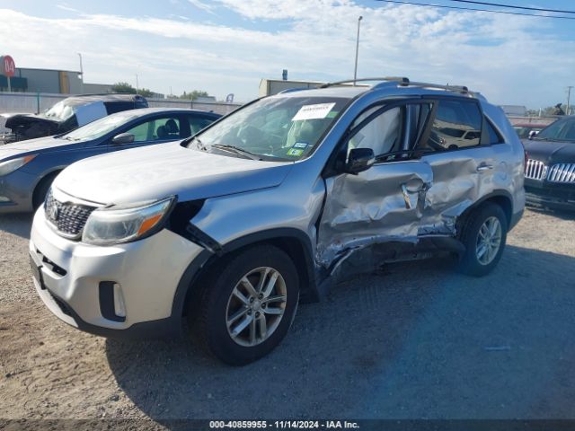5XYKTDA6XEG518385 KIA SORENTO LX