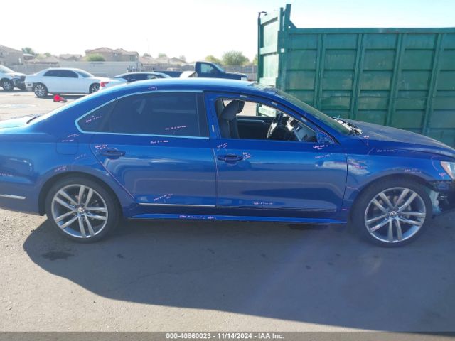 1VWDT7A31HC048544 Volkswagen Passat 1.8t R-line