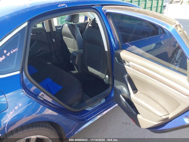 1VWDT7A31HC048544 Volkswagen Passat 1.8t R-line