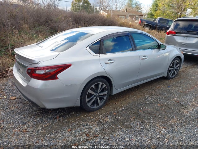 Nissan Altima 2.5 Sr 2017 1N4AL3AP5HC137900 Image 4