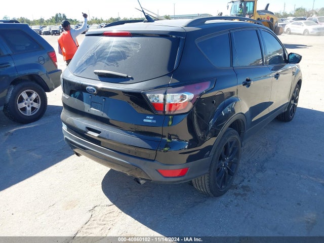 Ford ESCAPE SE 2018 1FMCU9GD2JUD38312 Image 4