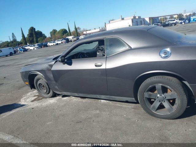 2C3CDYAG2EH229895 Dodge Challenger Sxt